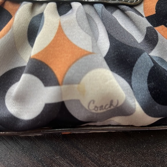 Coach wristlet - Picture 2 of 3